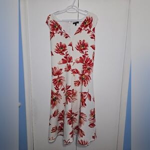 Lane Bryant Women's Floral Sleeveless Tie in Back Dress Size 28